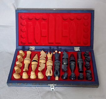 ŠACHY drevené 31x31 cm - super darček - 3