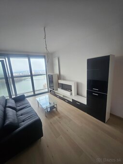 Postel, skrine, nábytok - 3