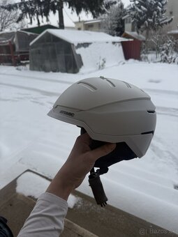 Dánska lyžiarska helma Atomic M - 3