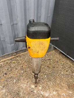 Benzínové búracie kladivo Wacker Neuson BH55 - 3