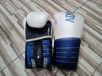 Boxerske rukavice,tlapy a susiak na rukavice - 3