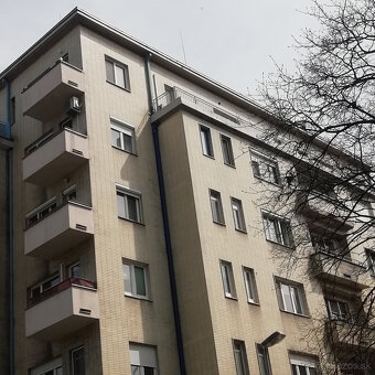 Predám 2-izbový byt na Jakubovom nám. - 3