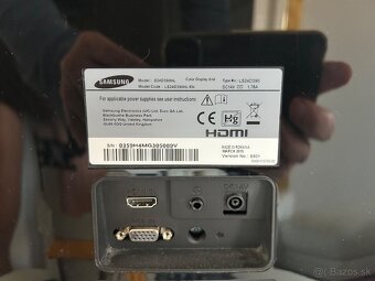 Predám Samsung 24 palcový monitor - 3