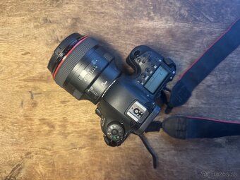 Canon EF 85 f/1.2L II USM - 3