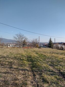 Pozemok na stavbu domu s výhľadom na mesto - 3