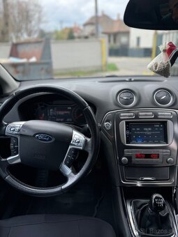 Ford Mondeo MK4 - 3