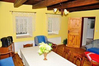 Prerobený 4-izbový RODINNÝ DOM, pozemok 675 m2, Diviaky - 3