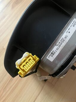 Škoda Octavia 2 - Airbag - 3