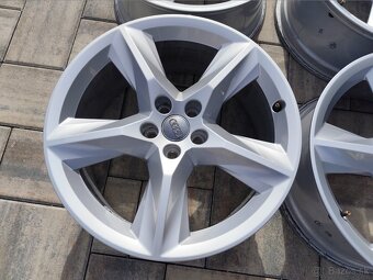 5x112 r19 hliníkové disky Audi 8Jx19ET28 - 3