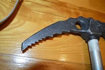 predam horolezecky cepin STUBAI - 3