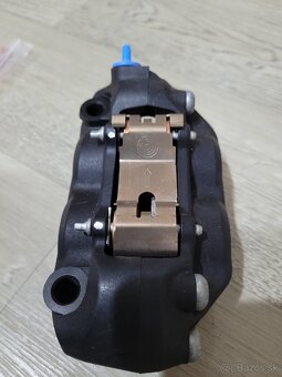 Brzdový strmeň BREMBO KTM 1290 Super Adventure S - 3