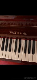 Klavír Riga - 3