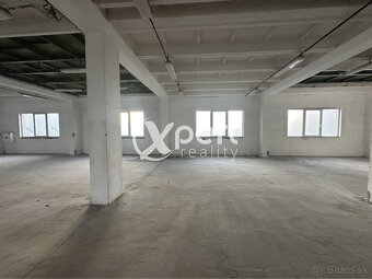 NA PRENÁJOM: Skladová hala s nákladným výťahom - 3