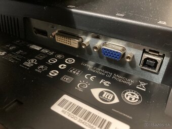 LCD Monitor HP Conpaq LA2205wg HD+ 1680x1050 - 3