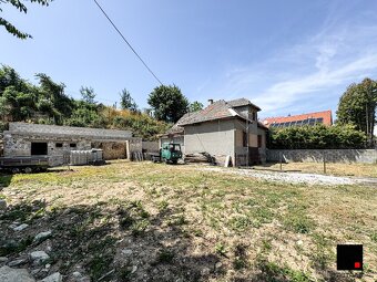 RODINNÝ DOM S PROJEKTOM A STAVEBNÝM POVOLENÍM - 3