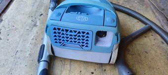 Predám vysávač ETA - 3