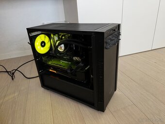 TOP PC – RTX 3070 Ti, Ryzen 7 5800X, LCD Watercooling - 3