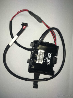 HW RAID MegaRAID SAS 9361-8i - 3