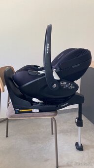 MAXI-COSI Pebble Pro 360 + FamilyFix Pro 360 essential black - 3