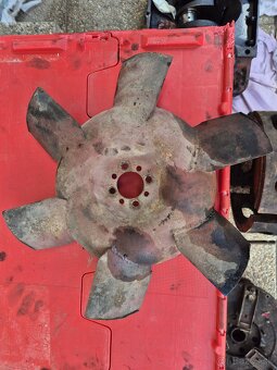 Predám motor na zetor 7001 - 3