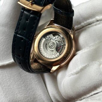 Omega Master Chronometer Rose Gold - 3