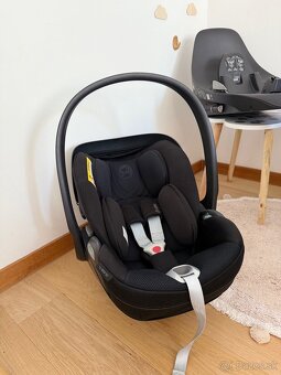 Cybex Cloud T plus Sepia black + zakladna Base T - 3