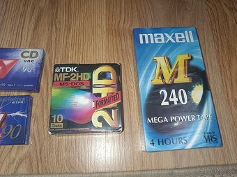 Nové MC kazety video a diskety - 3