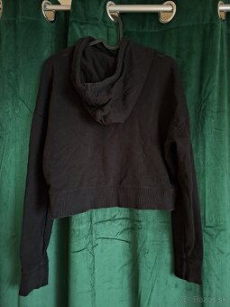 Čierna crop-top mikina s kapucňou, Clockhouse, S - 3