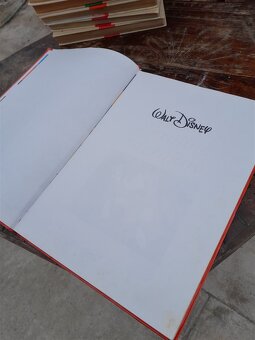 Predám knihu Walt Disney - 3