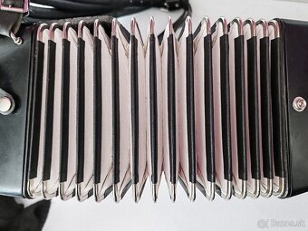 Predam akordeon Weltmeister Serino 80bas. - 3