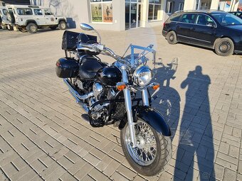 Kawasaki VN 900 - 3