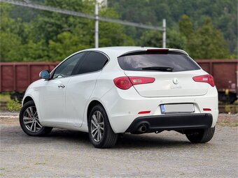 Alfa Romeo Giulietta 1.4 TB 88Kw Model 2011 - 3