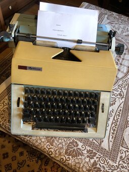 Vintage písací stroj Optima (azbuka) – plne funkčný @Stupava - 3