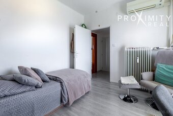 Priestranný 3 - izbový zariadený byt na predaj s 3x balkónom - 3