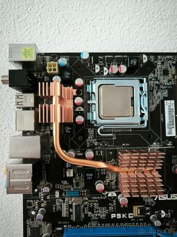 ASUS P5KC / Intel Core Q6600 / 4GB DDR2 - 3