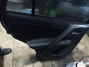 Predam dvere Toyota RAV4 IV - 3