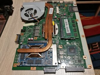 Asus K55. Intel i5. RAM 8GB. 500 GB. Nvidia 2 + 3,9 GB. - 3