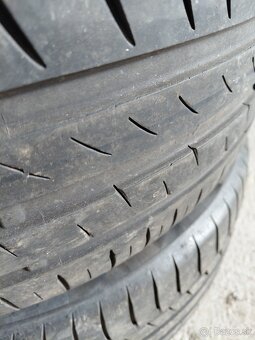 4x letne Continental 235/40R19 - 3