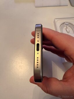 iPhone 16 Pro 256 GB natural titanium - 3