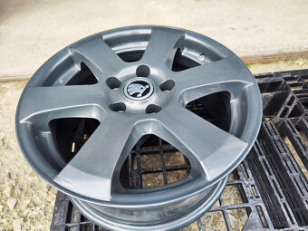 Alu sada = 5x112 = R16 = AUTEC / ŠKODA = NOVÉ - 3