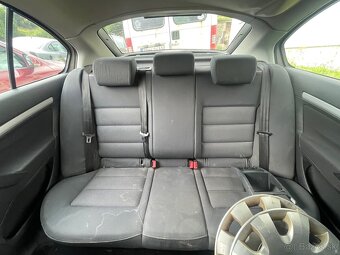 Sedačky Octavia 2 sedan - 3