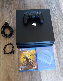 PS4 pro + hry - 3