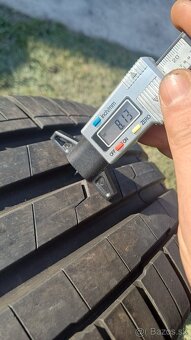 235/55 r19 letné pneumatiky ,Hankook - 3