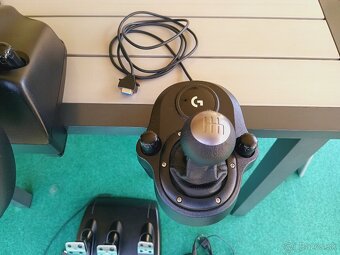 Logitech G29 volant, pedále, páka - 3