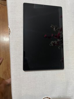 Lenovo tabM10 - 3