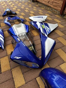 Yamaha R1 kapoty - 3