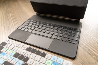 Apple Magic Keyboard pre iPad Pro 12.9" - 3