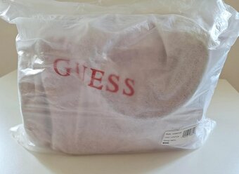 Nová GUESS kabelka v elegantnej červenej farbe - 3