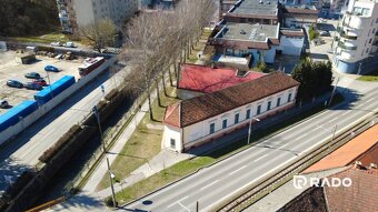 RADO | Administratívna budova v kúpeľnom meste Trenčianske T - 3