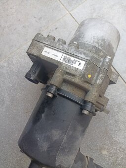 Predám servo čerpadlo peugeot 307 HPI - 3